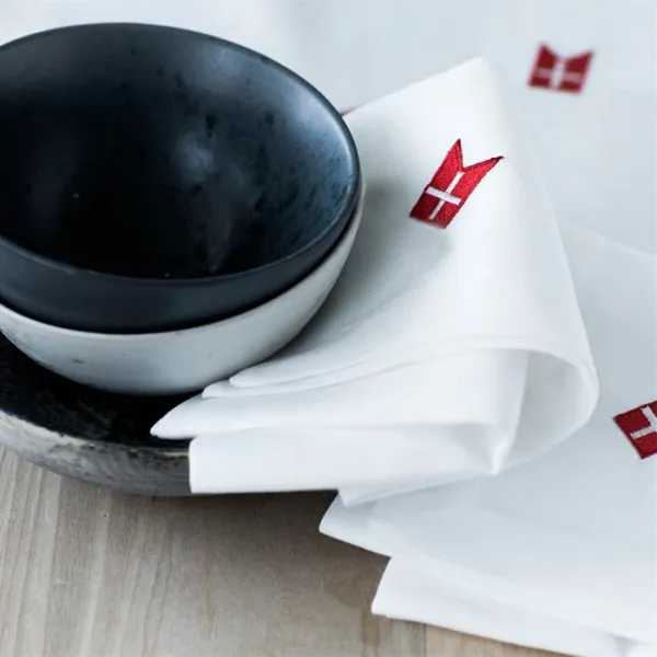 Langkilde & Søn - Födelsedagsservett i tyg med danska flaggan